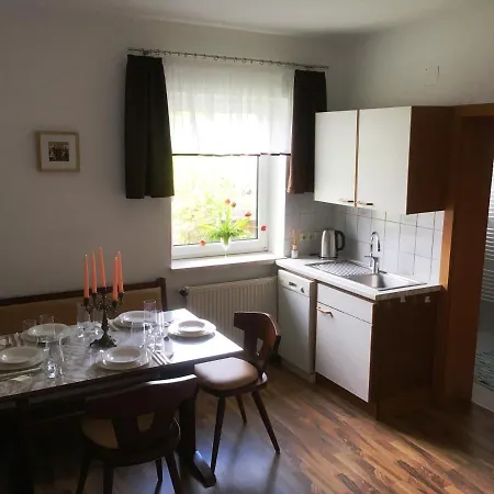Pferdehof Hoelzl Vlg. Blickner Apartment/zimmer/quartier Lägenhet Großlobming
